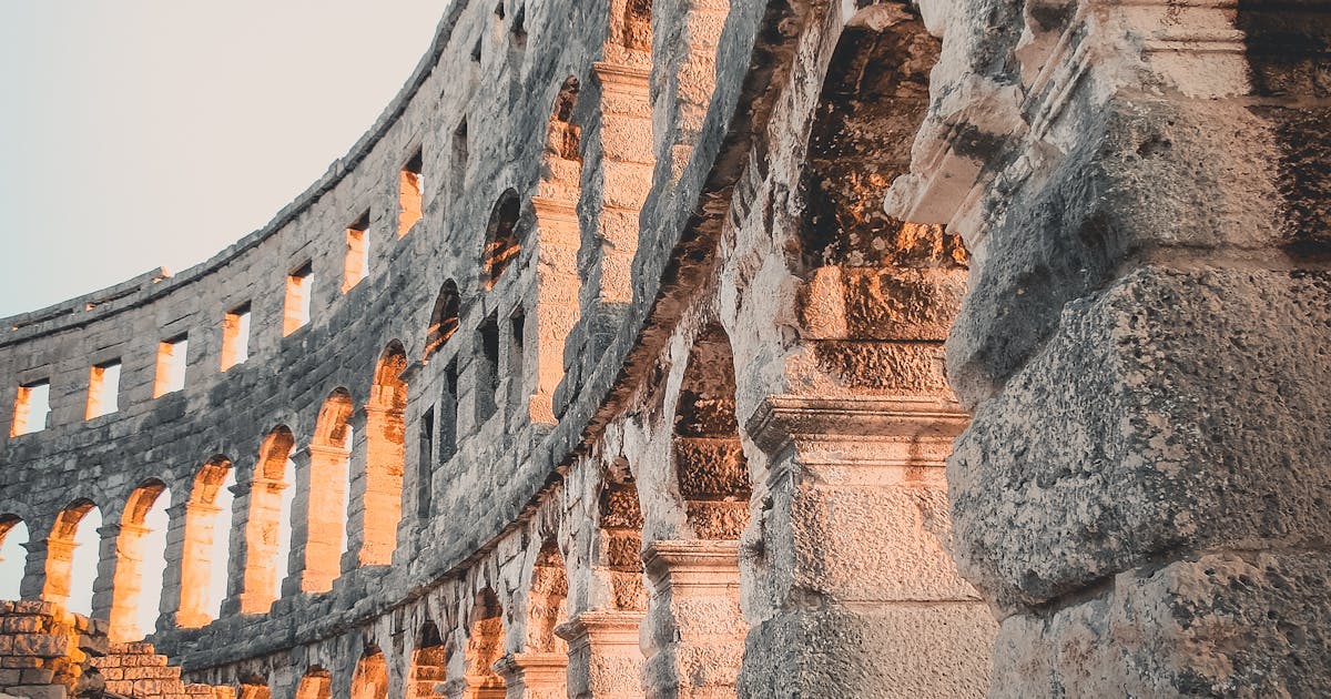 Vjenë 3 ditë Koloseumi historik amfiteatri në Romë, Itali, monument i famshëm evropian