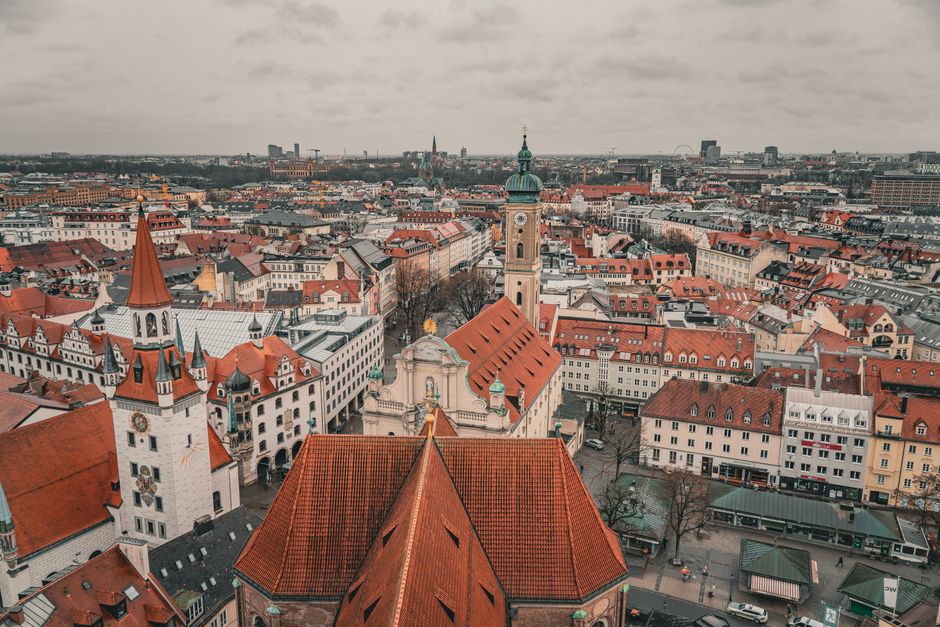 ETIAS for Munich guide with the Marienplatz square and town hall